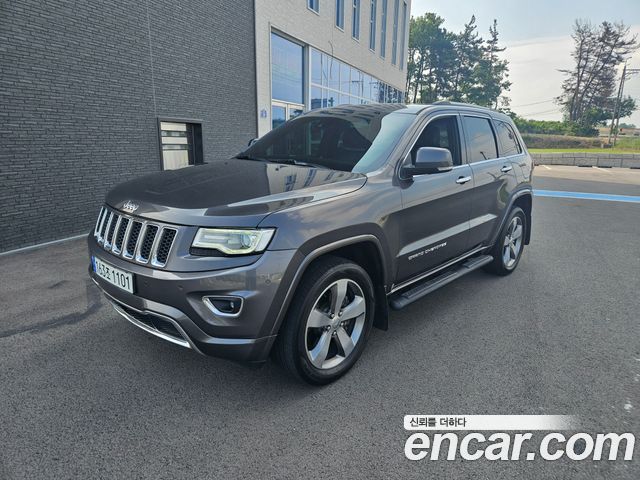 Jeep Cherokee 3.0 Diesel Overland WK2 — пробег 154 932 км — фото 2 из 5