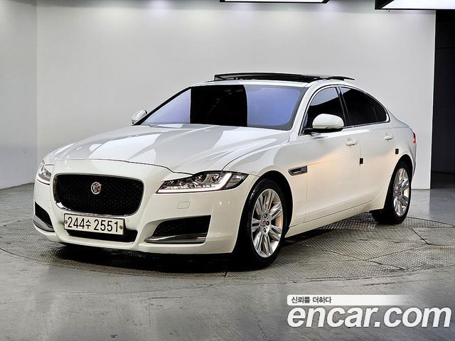 Jaguar XF 20d Portfolio — пробег 117 971 км — фото 1 из 5