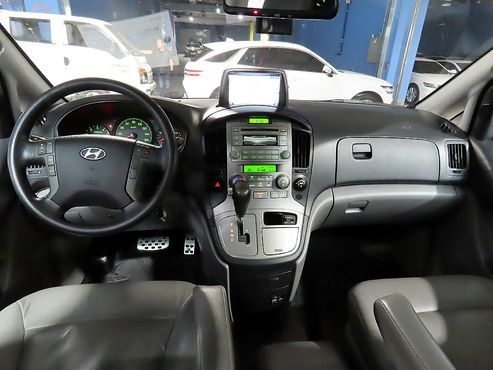 Hyundai Starex 11-Seater Wagon CVX Premium — пробег 167 197 км — фото 5 из 5