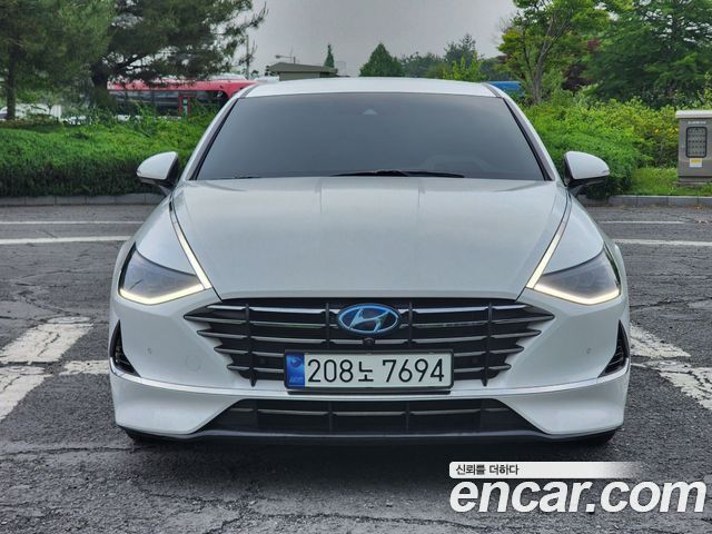 Hyundai Sonata 2.0 Inspiration — пробег 182 187 км — фото 1 из 5
