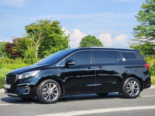 Kia Carnival 9-Seater Noblesse Special — пробег 187 300 км — фото 3 из 5