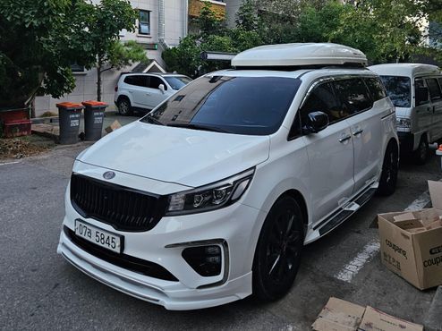 Kia Carnival 9-Seater Noblesse — пробег 136 000 км — фото 2 из 5
