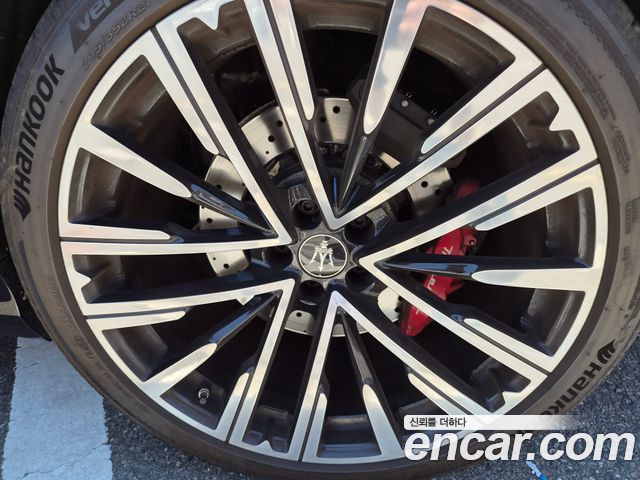 Maserati Grecale из Кореи Encar
