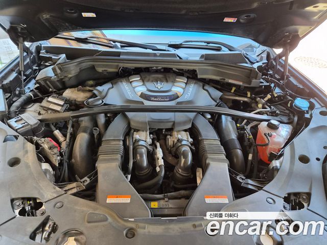 Maserati Grecale из Кореи Encar