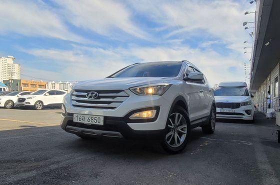 Hyundai Santafe Diesel(e-VGT) 2.0 2WD Premium — пробег 182 260 км — фото 1 из 5