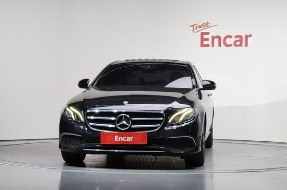 Mercedes-Benz E-Class E250 Avantgarde — пробег 71 900 км — фото 3 из 5