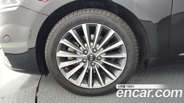 Kia K7 из Кореи Encar
