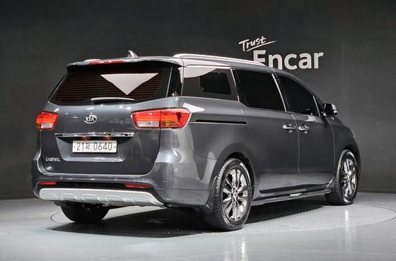 Kia Carnival 9-seater Noblesse — пробег 71 604 км — фото 2 из 5