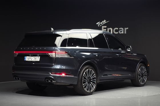 Lincoln Aviator 3.0 Black Label AWD — пробег 36 679 км — фото 2 из 5