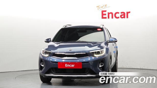 Kia Stonic из Кореи Encar