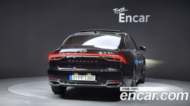 Hyundai Grandeur из Кореи Encar