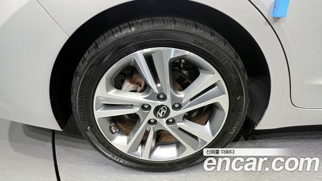 Hyundai AVANTE из Кореи Encar
