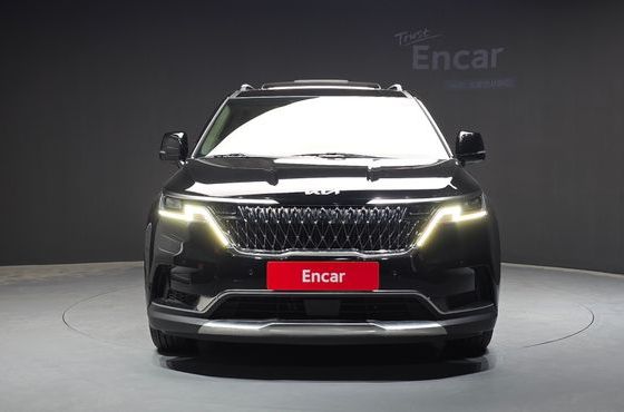Kia Carnival 11-Seater Signature — пробег 57 869 км — фото 3 из 5