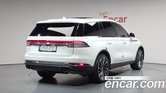 Lincoln Aviator 3.0 Reserve  AWD — пробег 40 323 км — фото 2 из 5