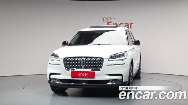 Lincoln Aviator 3.0 Reserve  AWD — пробег 40 323 км — фото 3 из 5