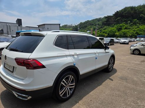 Volkswagen Tiguan 2.0 TSI R-Line — пробег 49 138 км — фото 4 из 5
