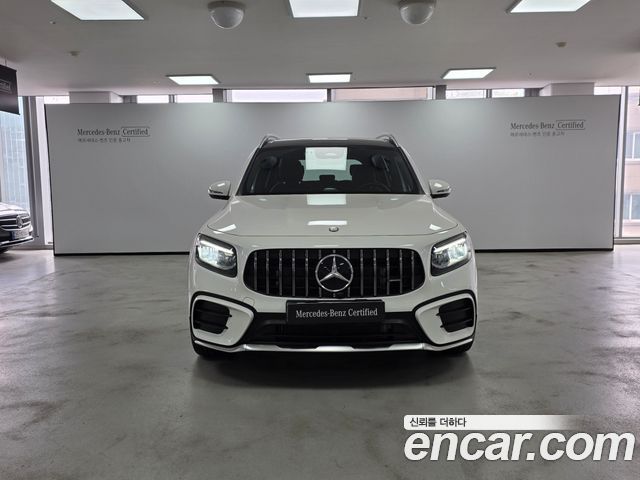 Mercedes-Benz GLB-Class AMG GLB35 4MATIC — пробег 2 732 км — фото 3 из 5