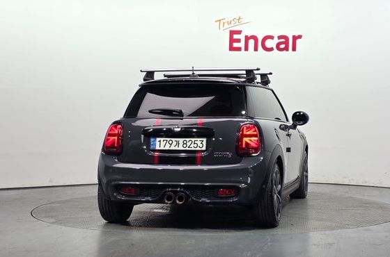 Mini Cooper Standard Third Generation — пробег 77 165 км — фото 4 из 5