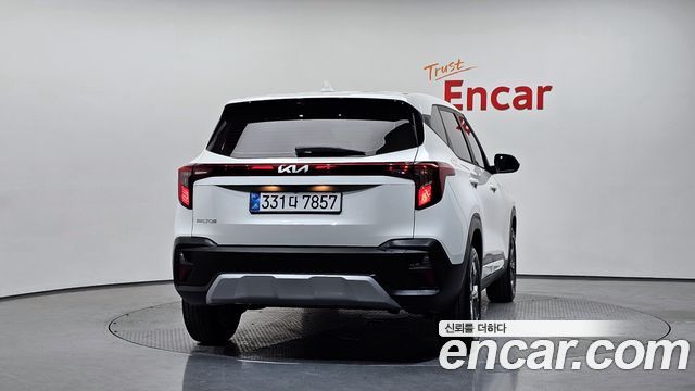 Kia Seltos из Кореи Encar