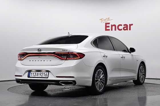 Hyundai Grandeur Premium — пробег 129 193 км — фото 2 из 5