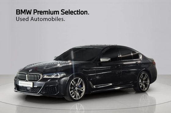 BMW 5-Series M550i xDrive — пробег 59 825 км — фото 1 из 5