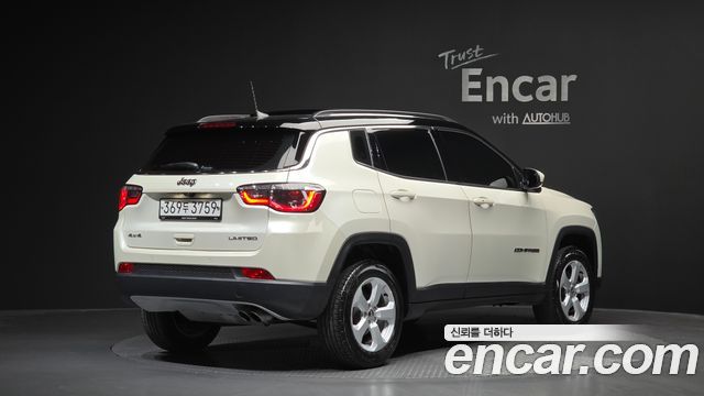 Jeep Compass 2.4 Limitied AWD — пробег 25 544 км — фото 2 из 5