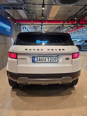 Land Rover Range Rover Evoque 2.0 TD4 SE — пробег 110 000 км — фото 4 из 5