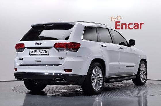 Jeep Cherokee 3.0 Diesel Overland Summit WK2 — пробег 167 868 км — фото 2 из 5