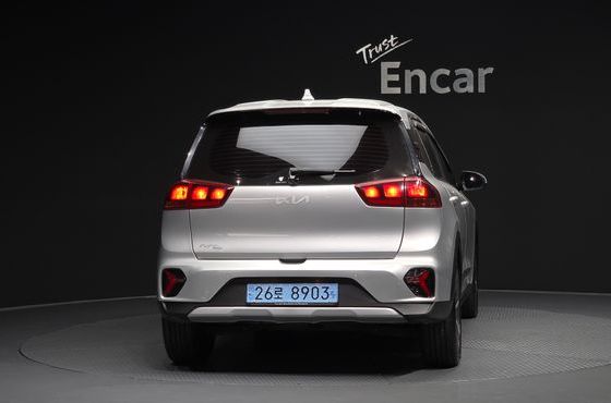 Kia Niro Light (Taxi Trim) — пробег 282 365 км — фото 4 из 5