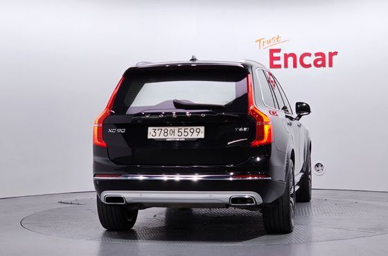 Volvo XC90 T6 Inscription — пробег 89 848 км — фото 4 из 5