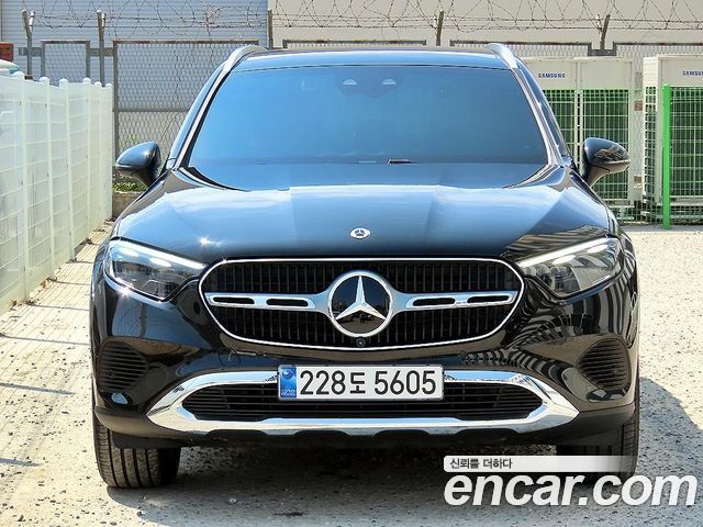 Mercedes-Benz GLC-Class GLC 300 4MATIC Avantgarde — пробег 15 886 км — фото 1 из 5