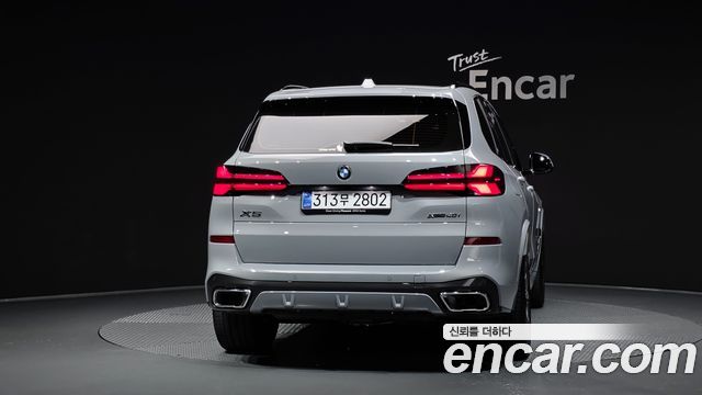 BMW X5 xDrive 40i M Sport — пробег 4 244 км — фото 4 из 5