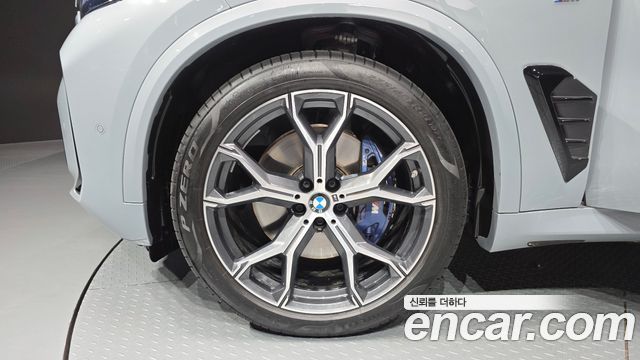 BMW X5 xDrive 40i M Sport — пробег 4 244 км — фото 5 из 5