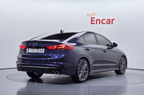 Hyundai AVANTE 1.6 Turbo Sport — пробег 74 806 км — фото 2 из 5