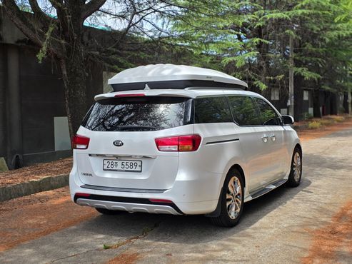 Kia Carnival 9-seater Noblesse — пробег 138 000 км — фото 4 из 5