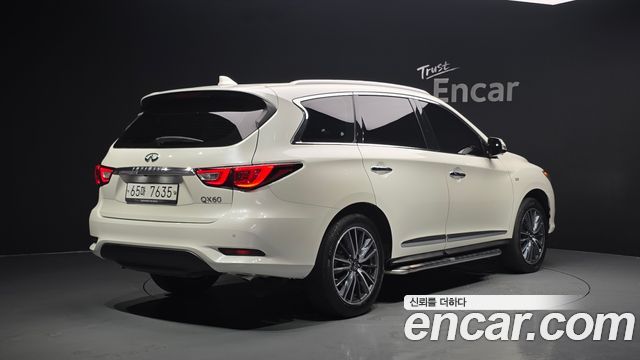 Infiniti QX60 3.5 AWD — пробег 90 086 км — фото 2 из 5