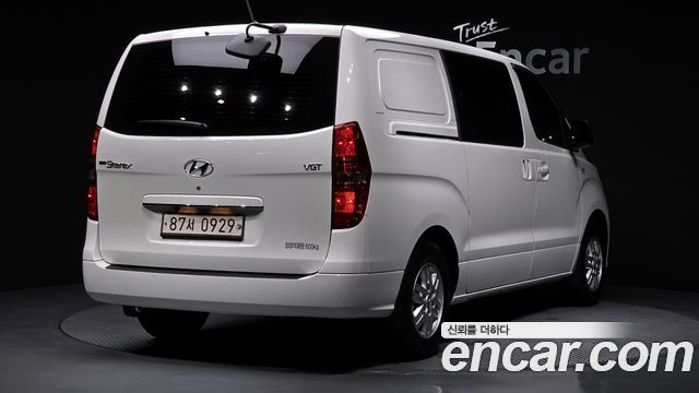 Hyundai Starex Van 5-Seater Smart — пробег 17 085 км — фото 2 из 5