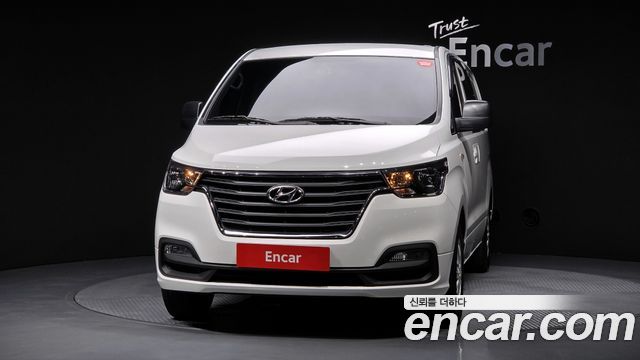 Hyundai Starex Van 5-Seater Smart — пробег 17 085 км — фото 3 из 5