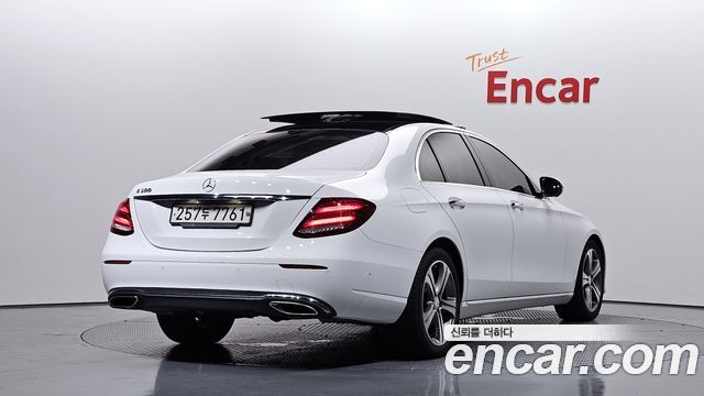 Mercedes-Benz E-Class из Кореи Encar