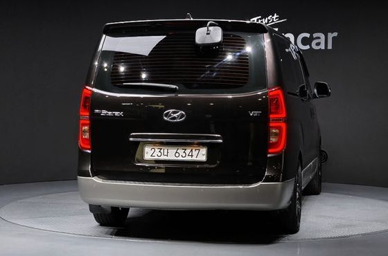 Hyundai Starex Urban 9-Seater Exclusive — пробег 128 842 км — фото 4 из 5