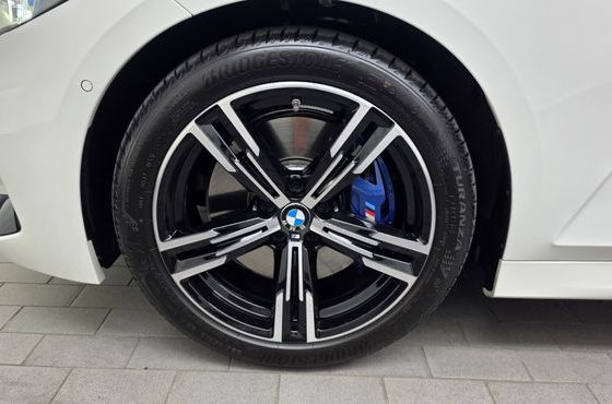 BMW 3-Series 320i M Sport — пробег 12 951 км — фото 5 из 5