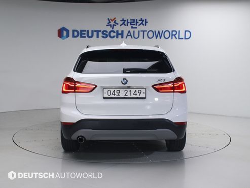 BMW X1 xDrive 18d — пробег 99 057 км — фото 4 из 5