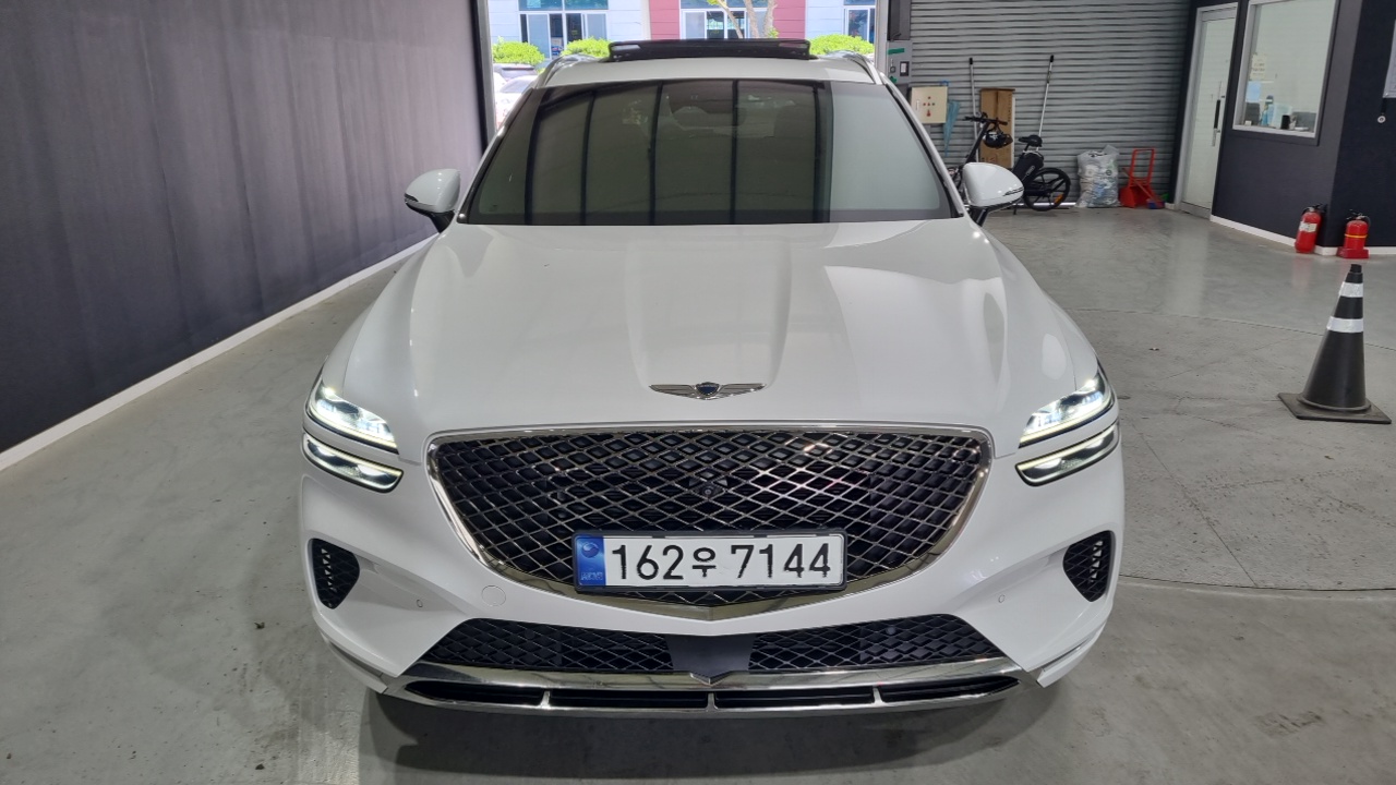 Genesis GV70 из Кореи Encar