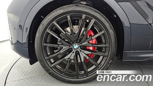 BMW X6 xDrive40d M Sport Online Exclusive — пробег 4 314 км — фото 5 из 5