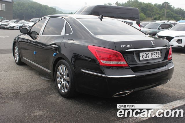 Hyundai Equus VS380 PRIME — пробег 230 000 км — фото 4 из 5