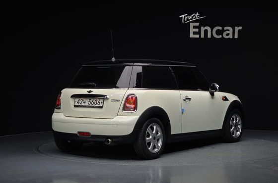 Mini Cooper SE — пробег 102 437 км — фото 2 из 5