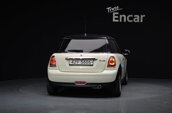 Mini Cooper SE — пробег 102 437 км — фото 4 из 5
