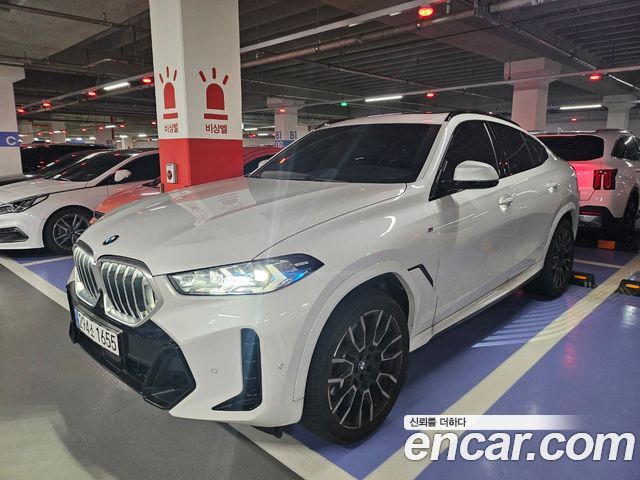 BMW X6 xDrive40i M Sport — пробег 30 150 км — фото 2 из 5