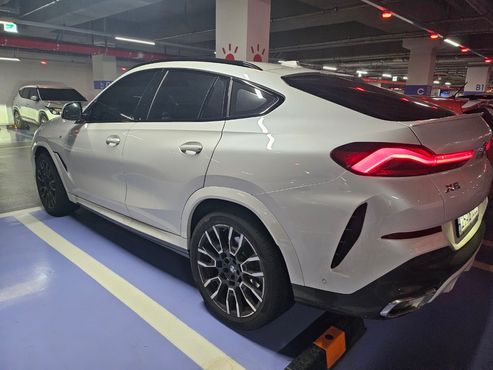 BMW X6 xDrive40i M Sport — пробег 30 150 км — фото 3 из 5