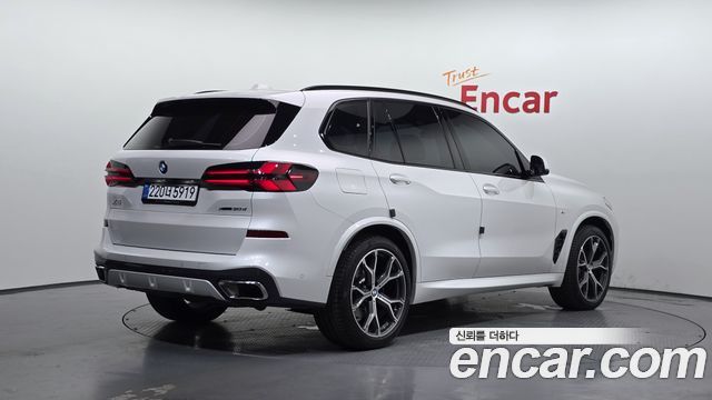 BMW X5 xDrive 30d M Sport — пробег 17 007 км — фото 2 из 5